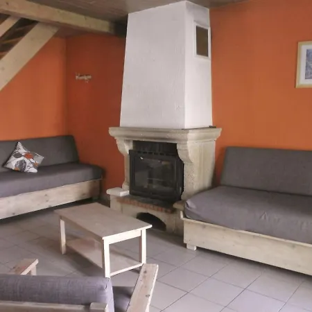 Cozy Holiday With Fire Place Close To